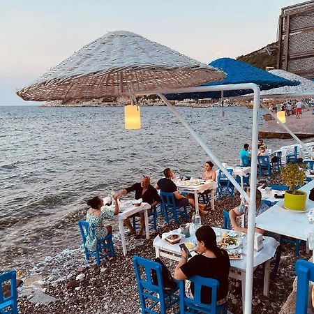 Giritli Rum Meyhanesi & Butik Otel Karaburun  Eksteriør billede